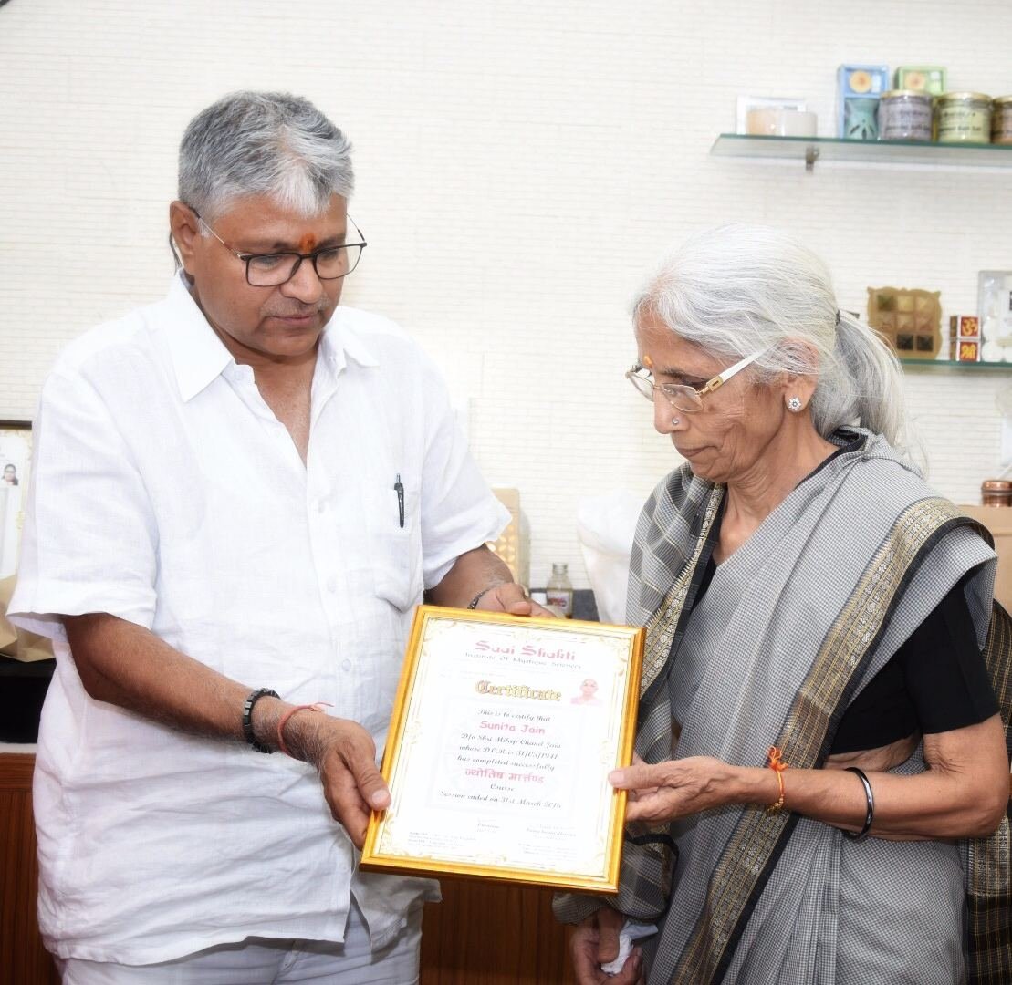 Certificate Presentation Ceremony – Astrology & Vastu